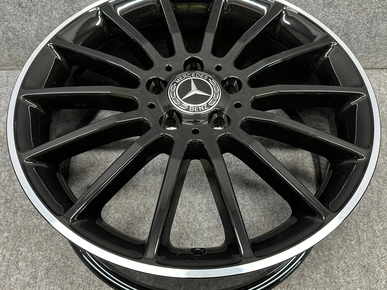 Billede 1 -  MERCEDES A KLASSE CLA A176 AMG 18 7,5Jx18 ET 52