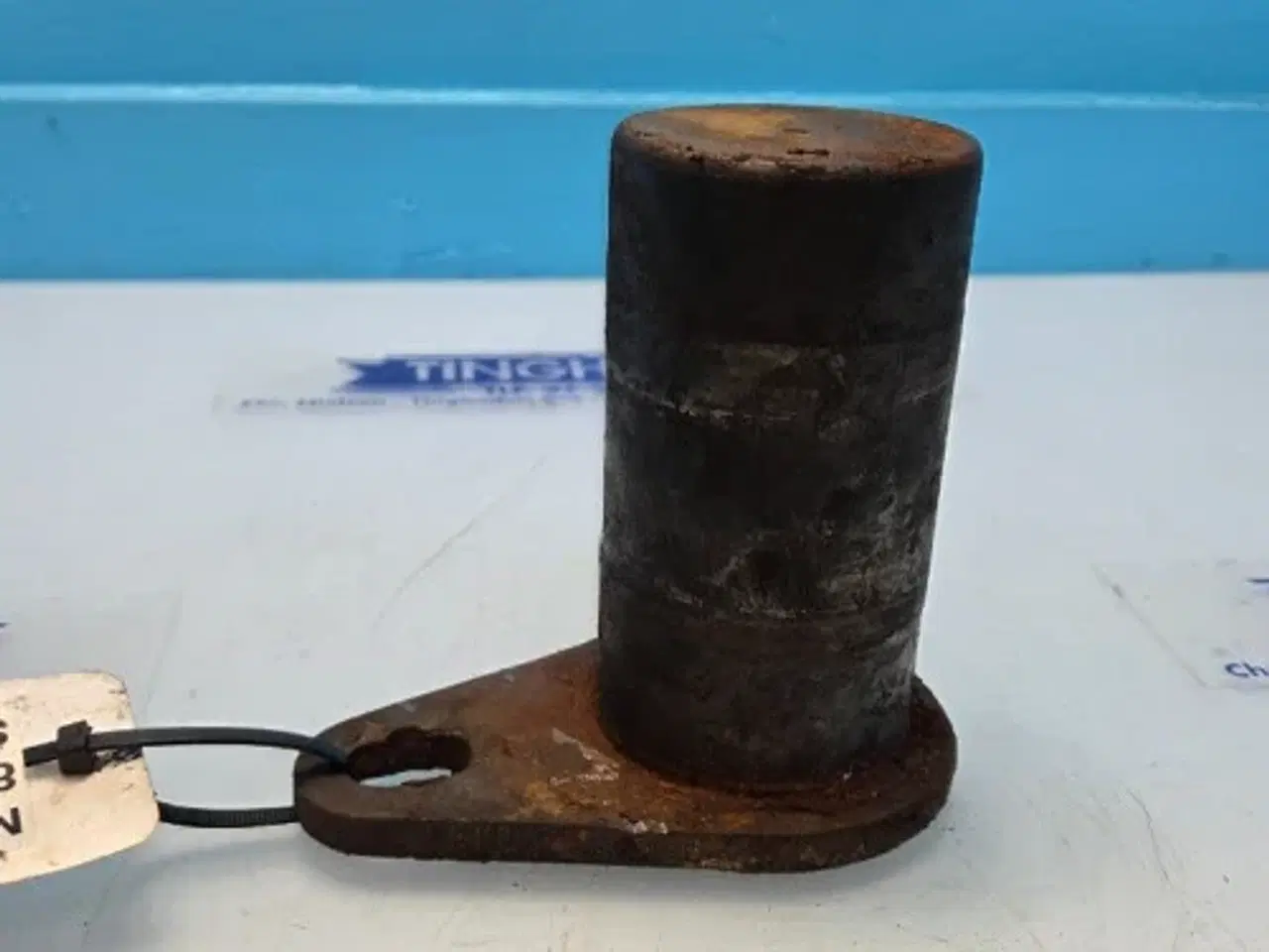 Billede 13 - New Holland LB115B Stift 85801076