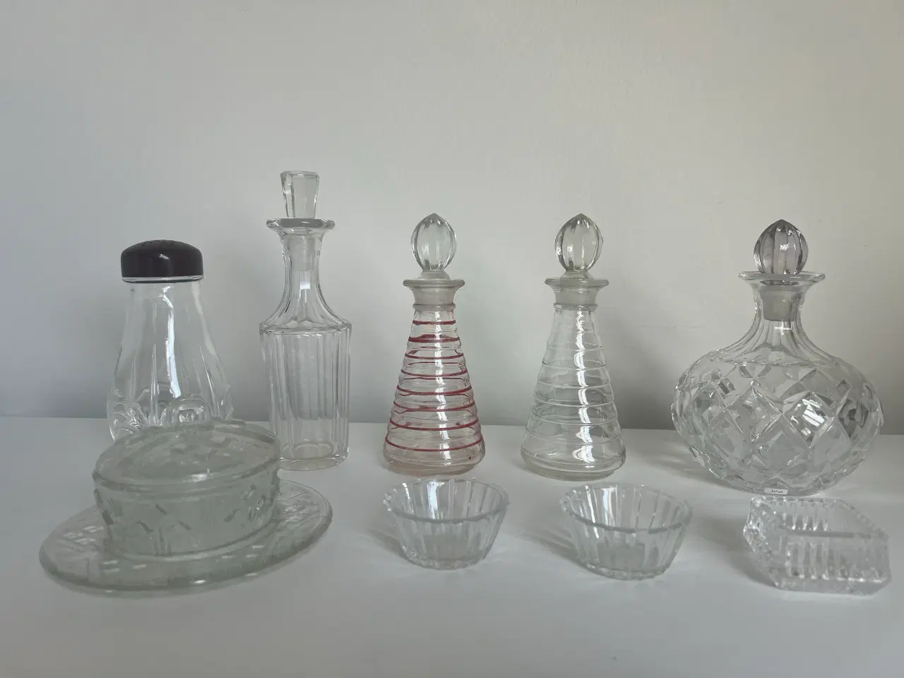Billede 2 - Eddike/olie karafler, saltkar, løgklokke m.fl. 