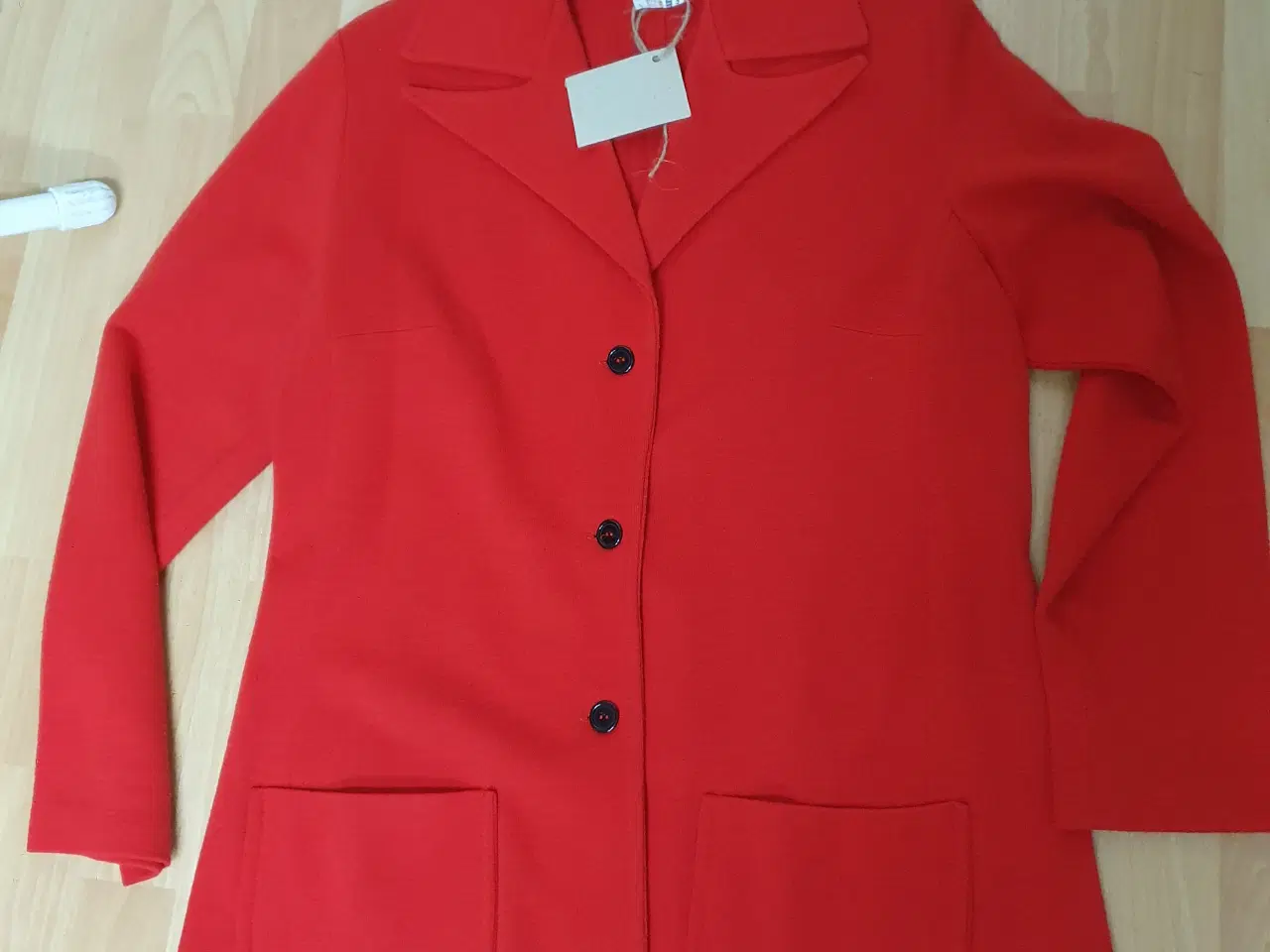 Billede 2 - Rød Retro 80'er jersey jakke 