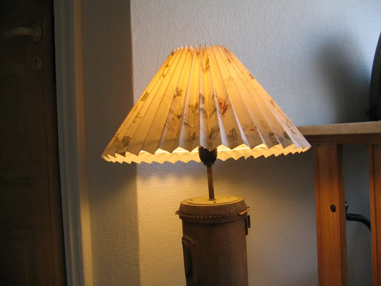 Billede 2 - Lampe af tapetvalse