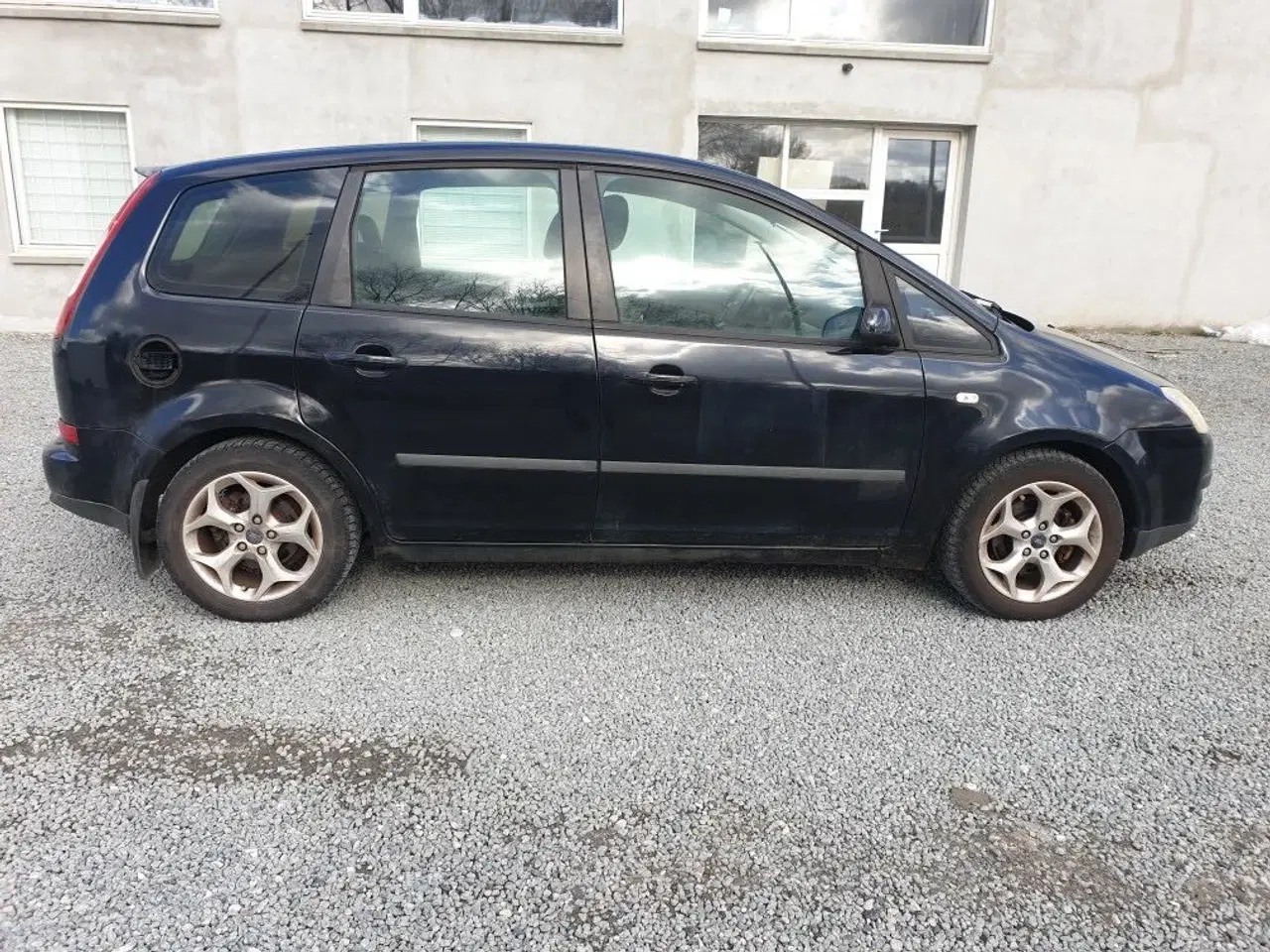 Billede 3 - uden fejl , med masser plads og syn .Den kører g