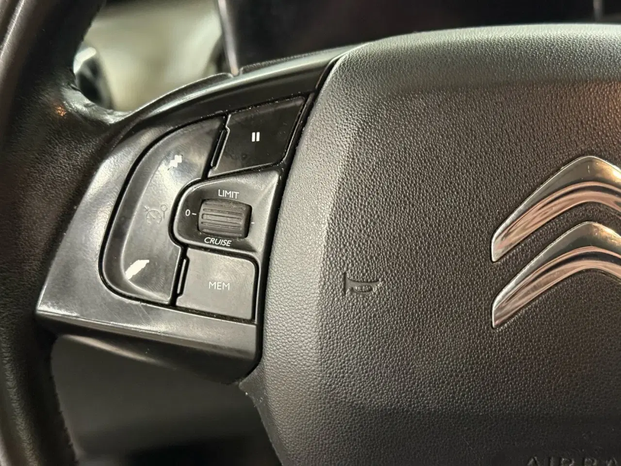 Billede 10 - Citroën C4 Cactus 1,6 Blue HDi Feel Complet start/stop 100HK 5d