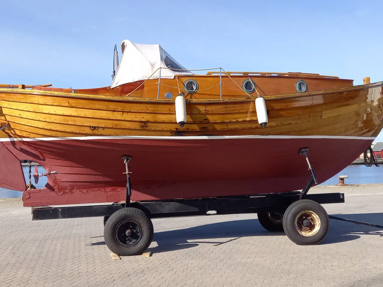 Billede 10 - Flot motorsejler sælges.