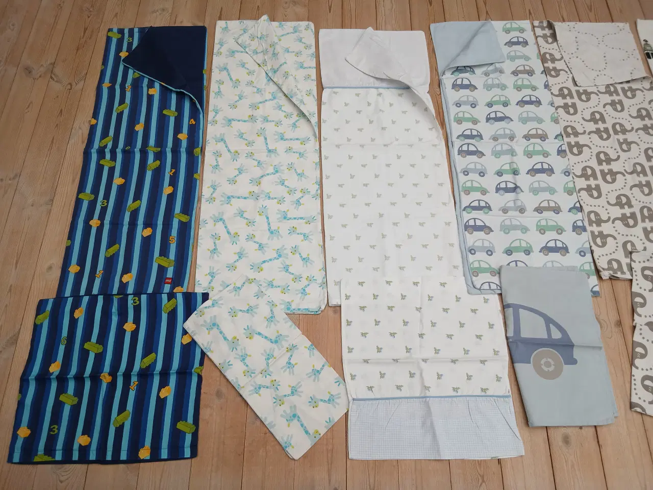 Billede 6 - BABY dyner, pude og sengetøj - SE FOTOS