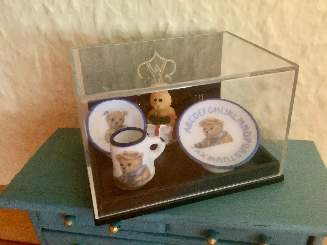 Billede 2 - Dukkehus porcelæn børneservice.