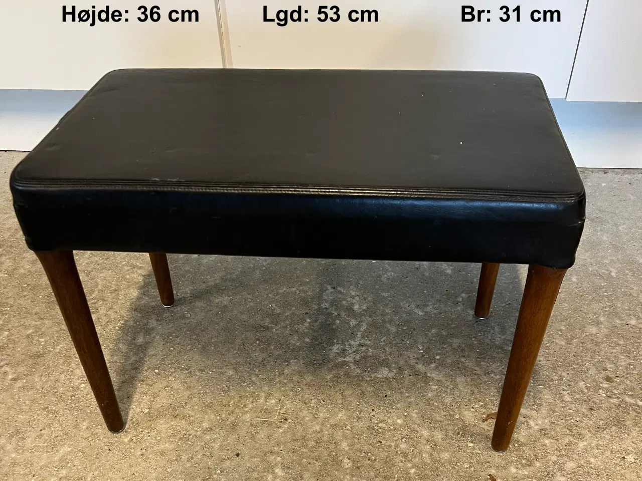 Billede 1 - Fodskammel fra 60'erne med skind og teakben 