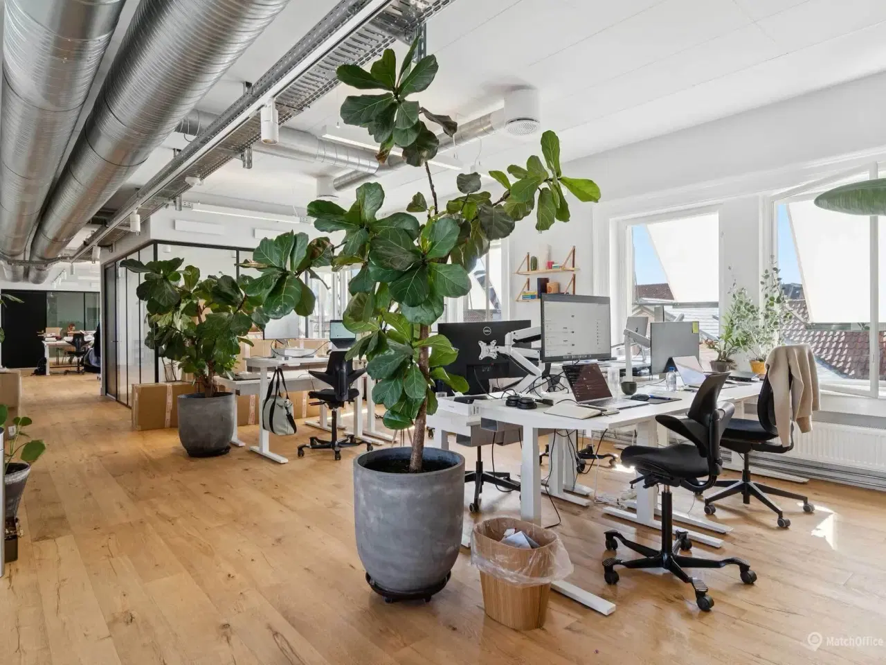 Billede 5 - Nyistandsat kontorlejemål i klassisk københavnerejendom – Fantastisk udsigt over byens tage og tårne