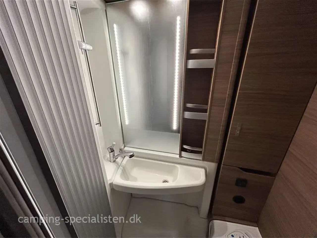 Billede 11 - 2022 - Knaus Vansation 640 MAN VAN TI MEG   Knaus MAN Van TI 640 MEG Vansation model 2022 - kan  nu ses hos Camping-Specialisten