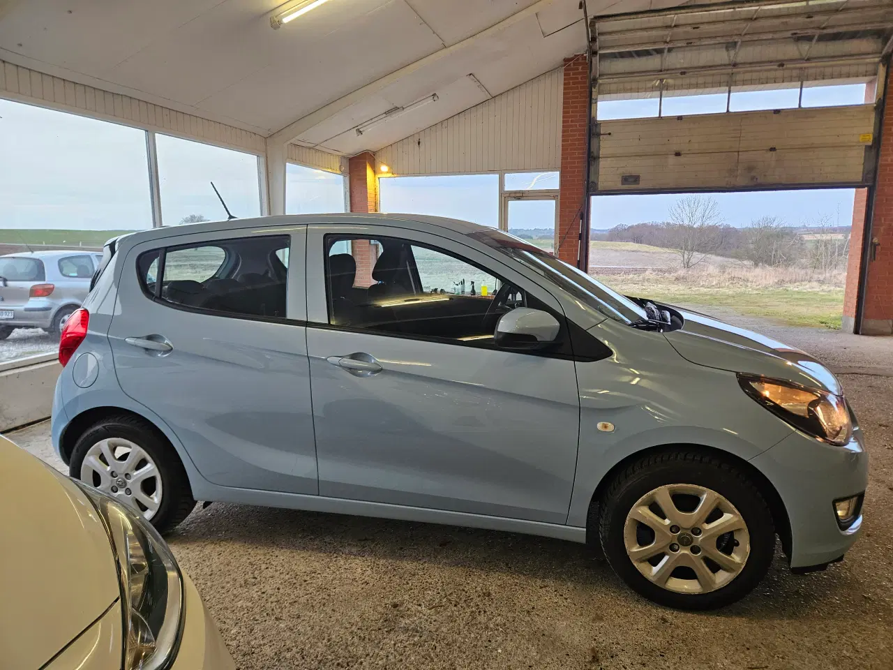 Billede 4 - Rigtig fin 2015 Opel Karl 1,0 Enjoy 75 hk nysynet