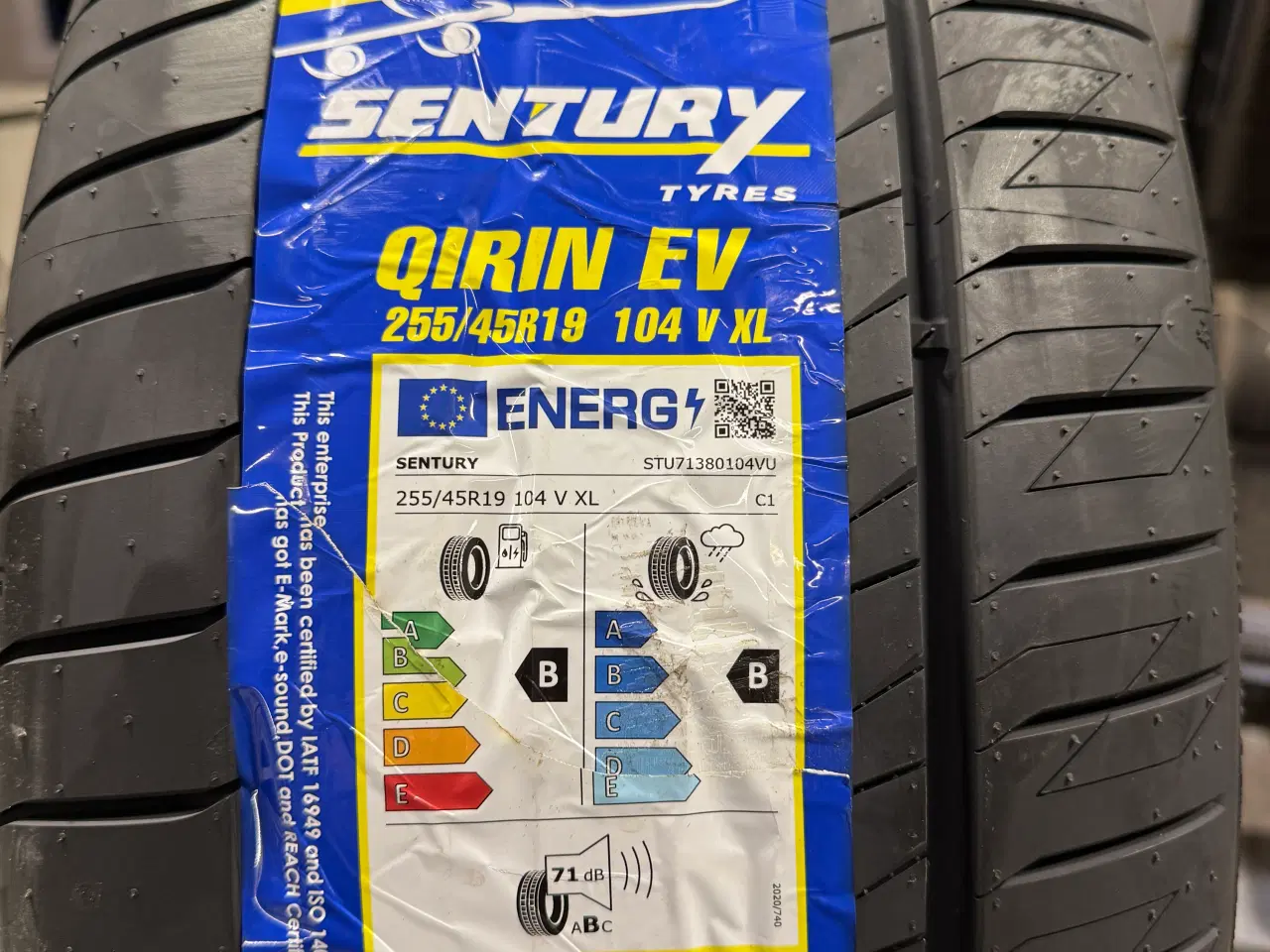 Billede 2 - Nye sentury/landsail qirin EV 255/45 19 104v xl