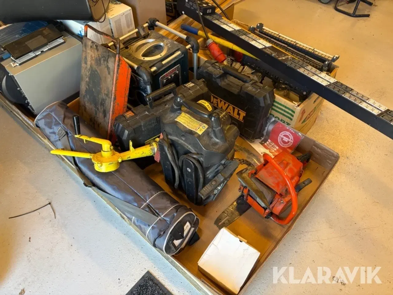 Billede 1 - Værktøj og udstyr Bosch DeWalt Dolmar CIAT blandet parti Lot