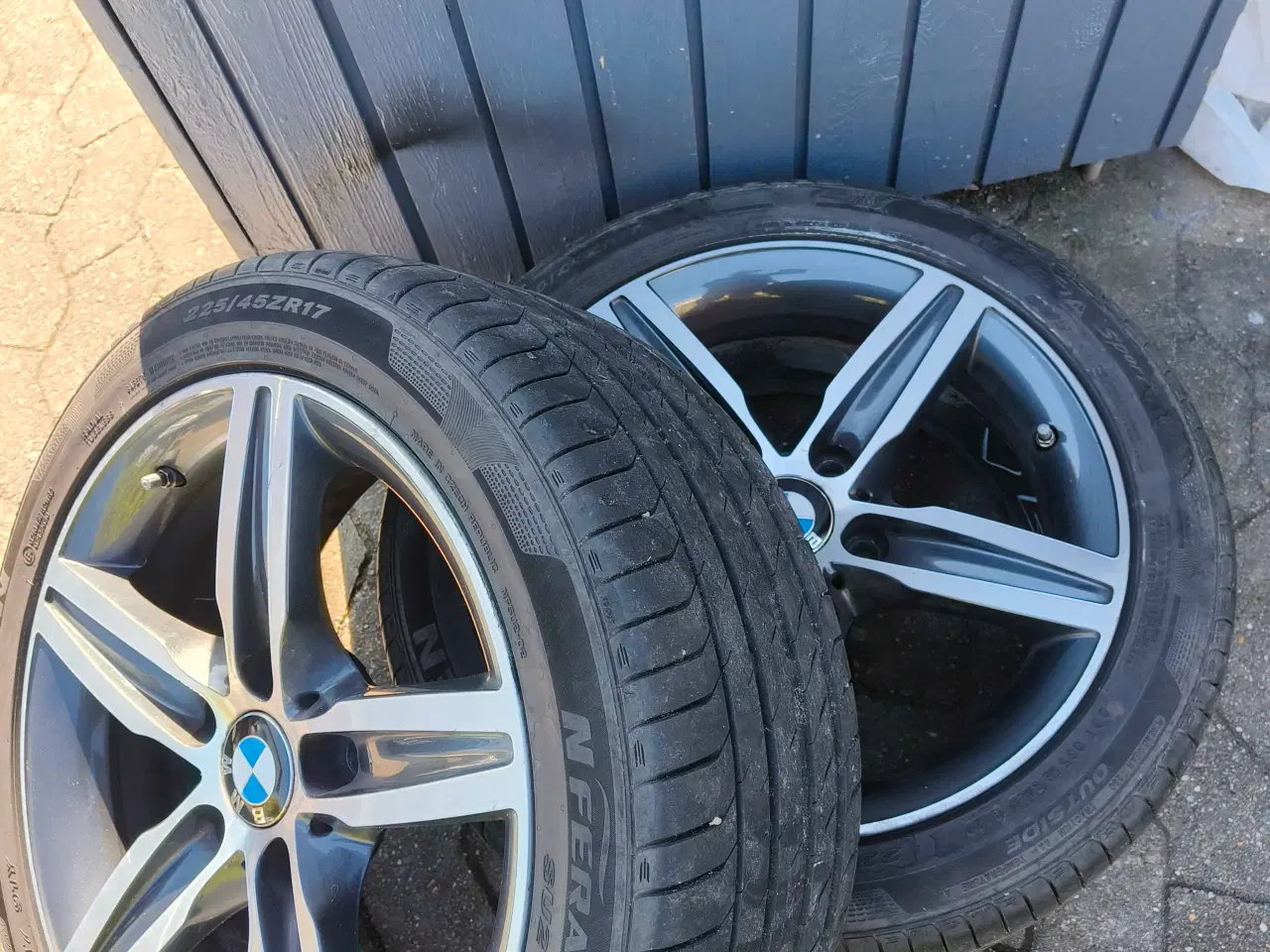 Billede 2 - BMW fælge med dæk 
