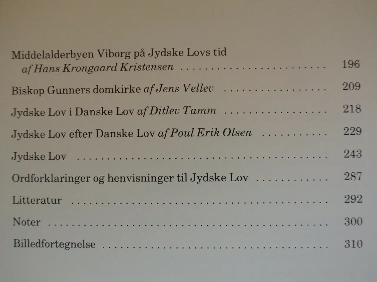 Billede 4 - jydske lov i 750 år, red. af ole fenger og chr. r.