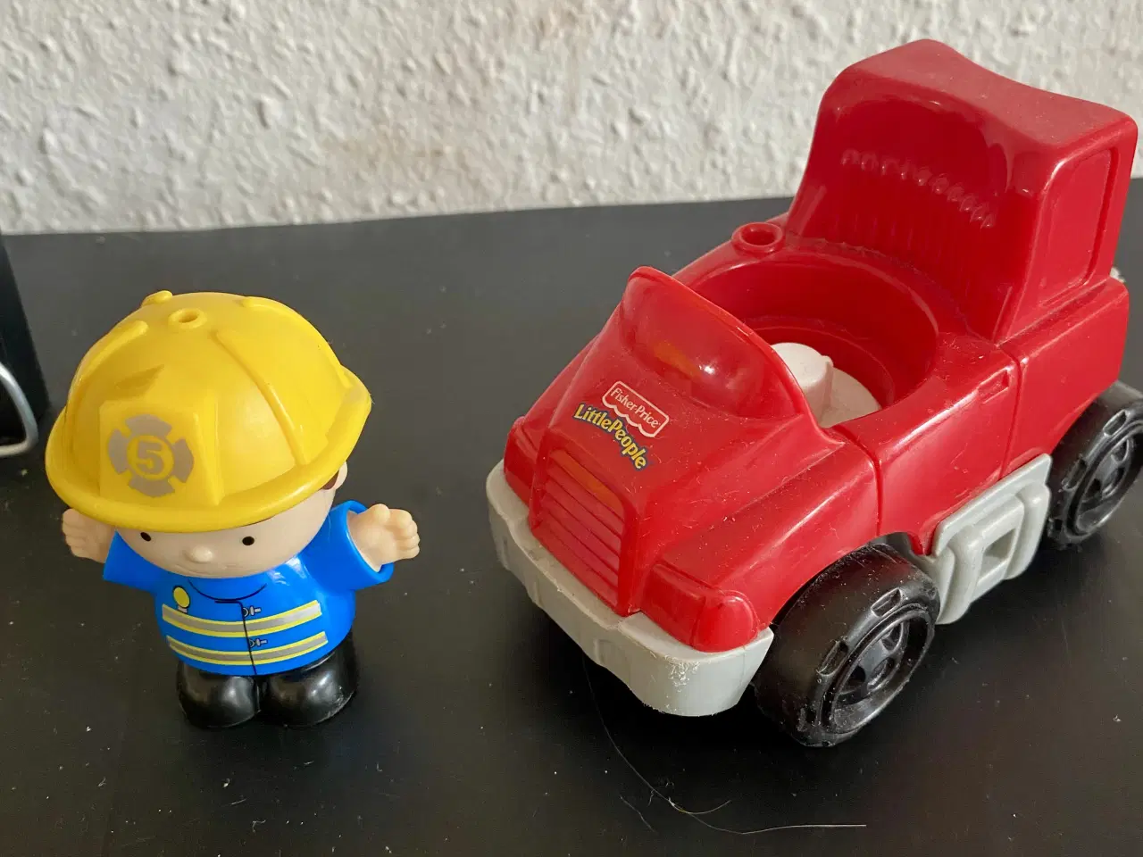 Billede 3 - Fischer Price little people brandbil og brandmand