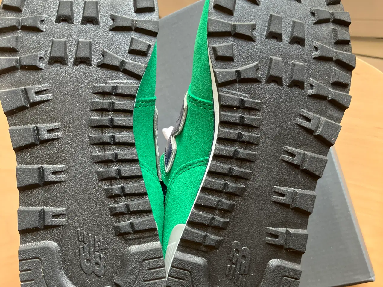 Billede 4 - Ubrugte New Balance sneakers str. 37, Classic 574