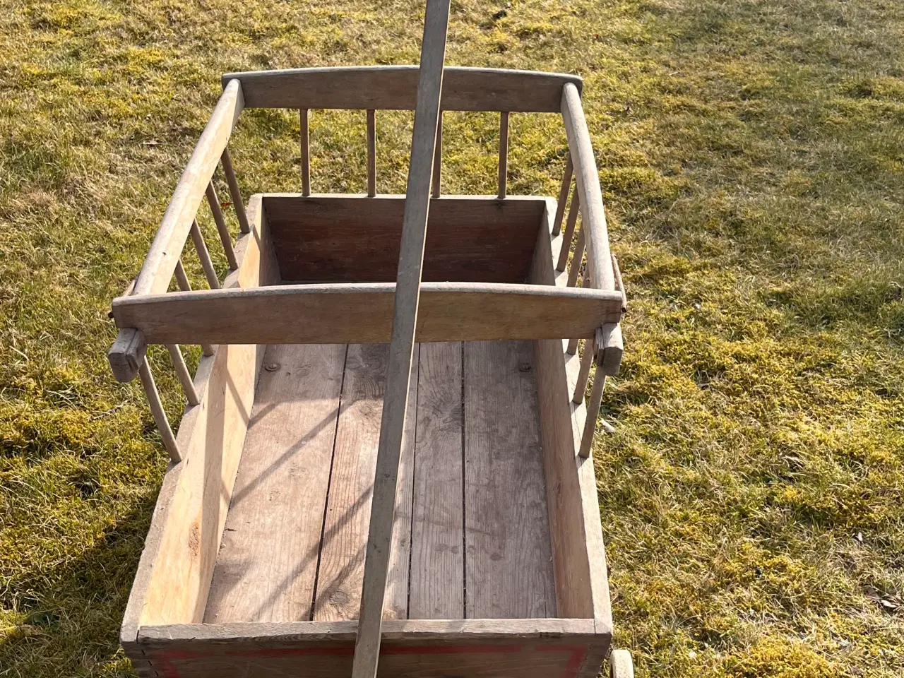 Billede 4 - Træ trækvogn med tremmesider