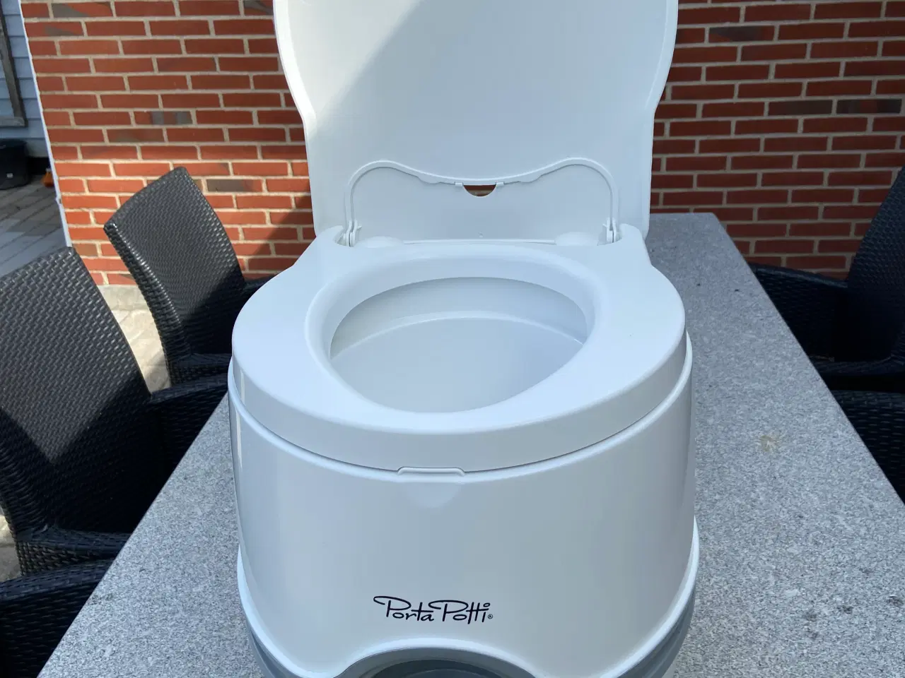 Billede 3 - Camping toilet ny pris 1478kr sælges for 900kr 