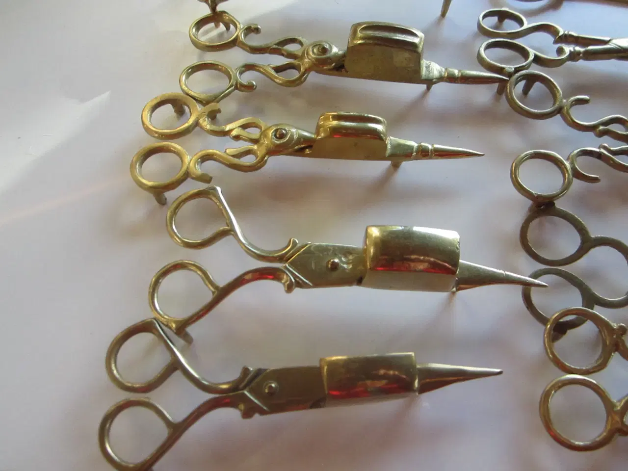 Billede 2 - Fine gamle messing lyseslukkere pr stk 30 kr