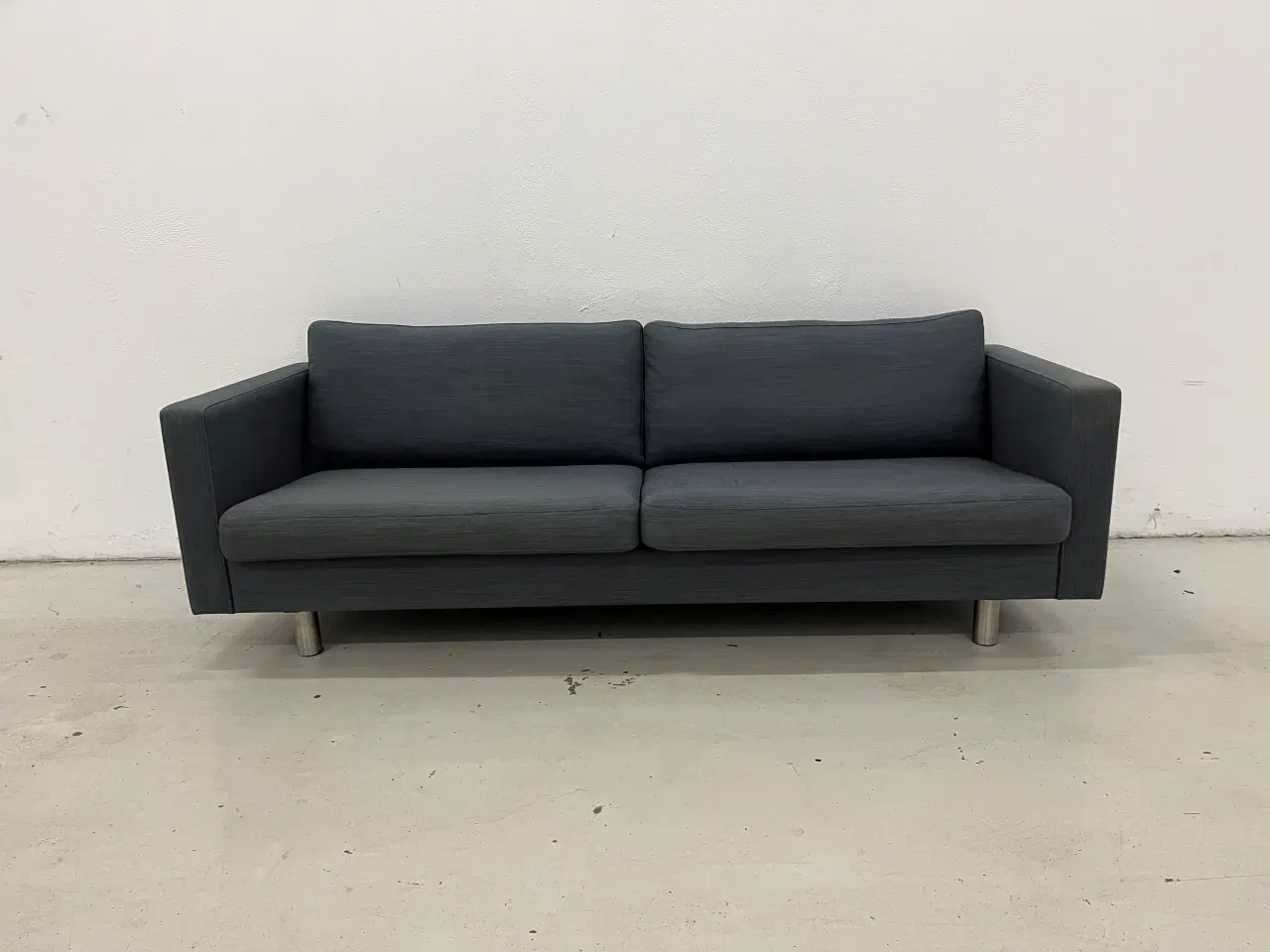 Billede 4 - Mogens Hansen MH321 3 Pers.Sofa i blå/sort stof.