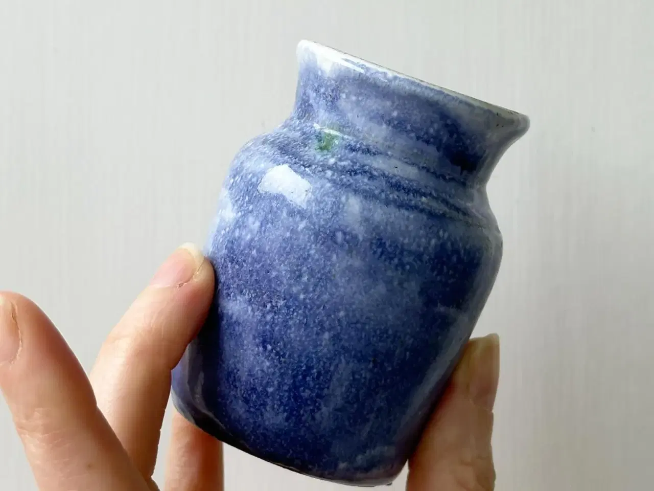 Billede 5 - Minivase af keramik, blå, Uganda