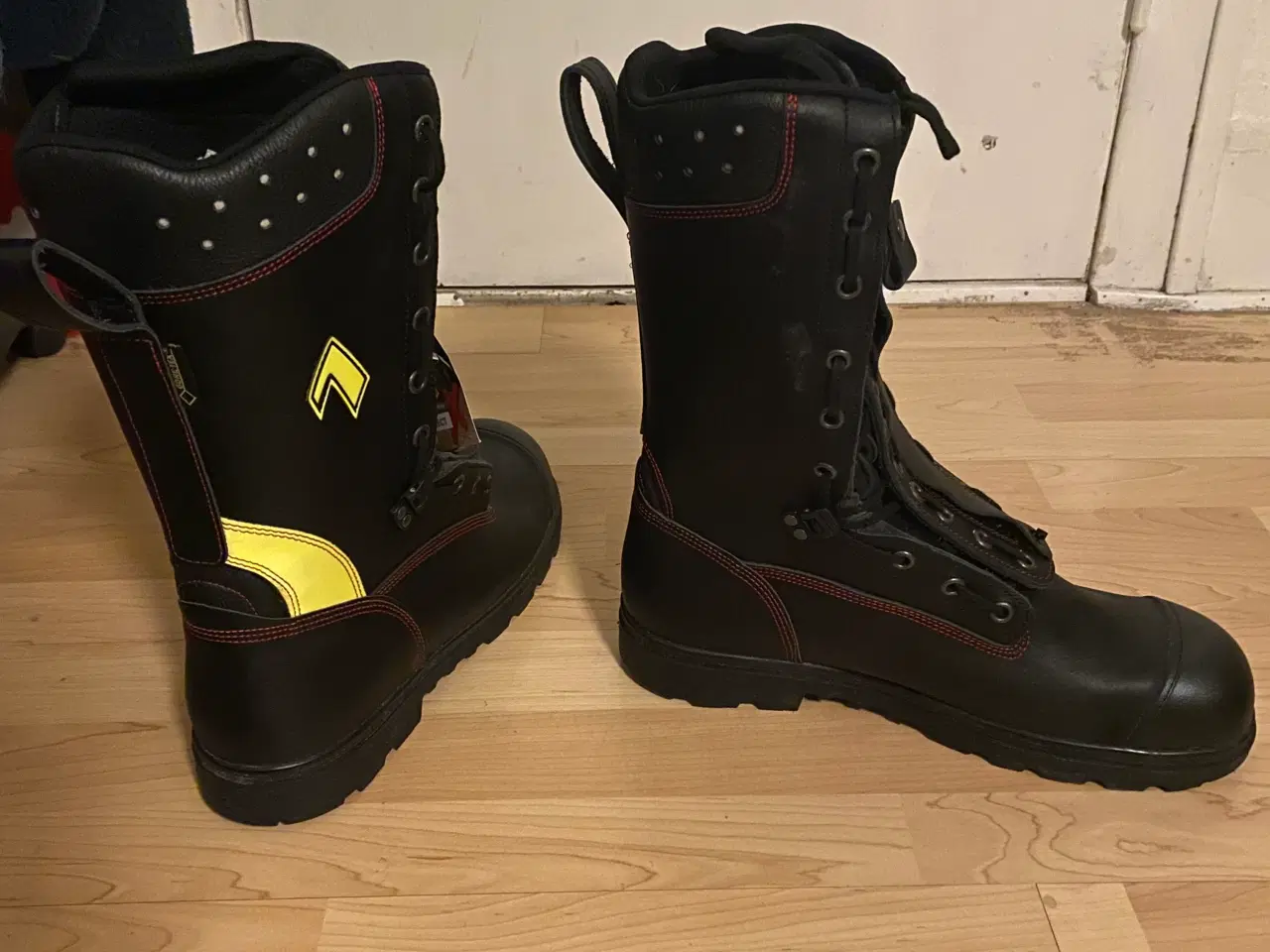 Billede 4 - Sikkerheds / brandmands støvler