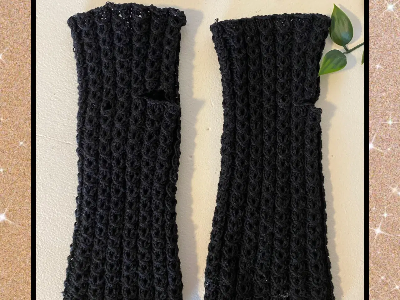 Billede 2 - Hjemmestrikkede håndledsvarmere