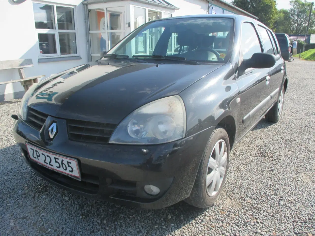 Billede 1 - Renault Clio II 1,2 8V Storia