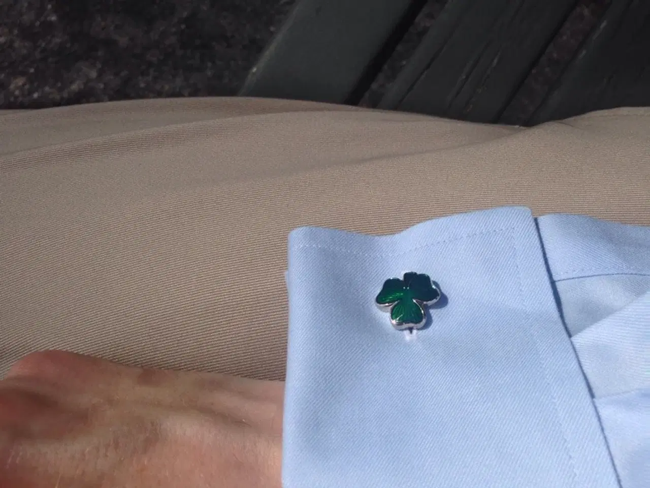 Billede 1 - Charles Tyrwhitt lyseblå Non-iron. m. manchetknapp