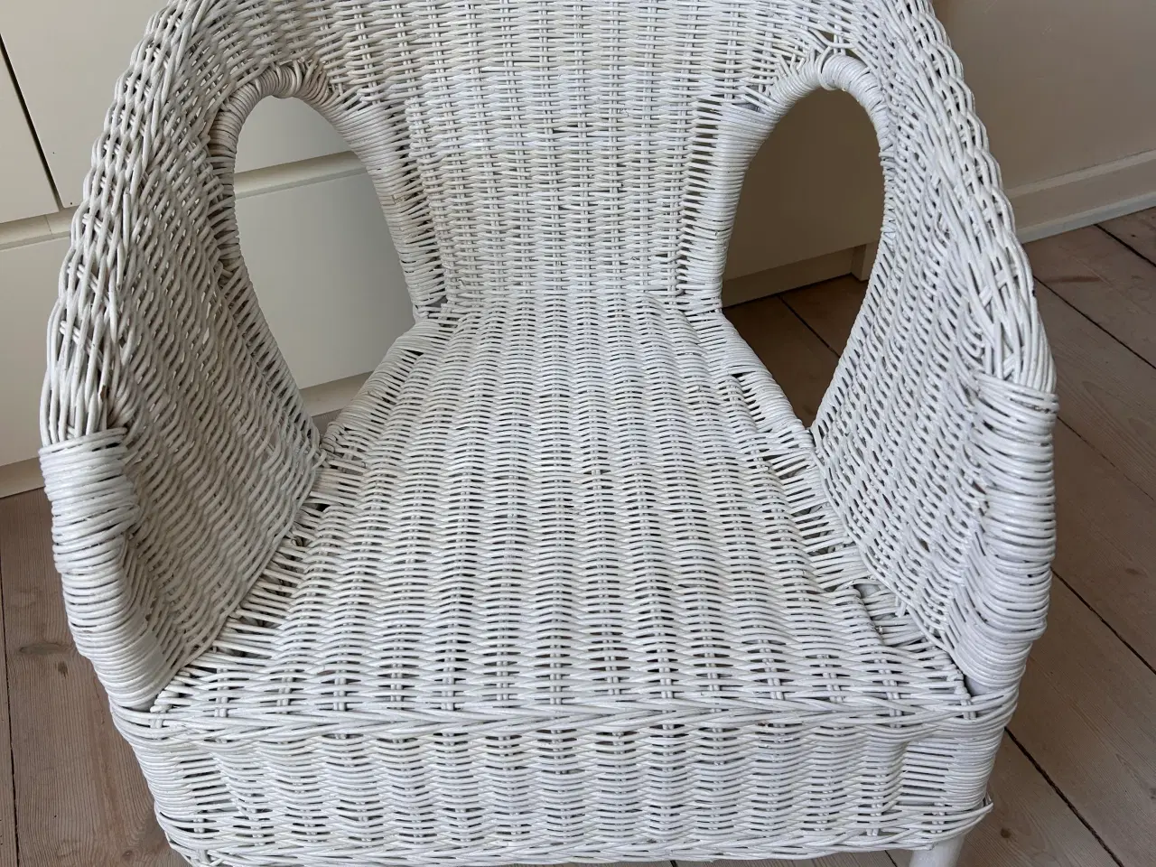 Billede 1 - Kurvestol til børn