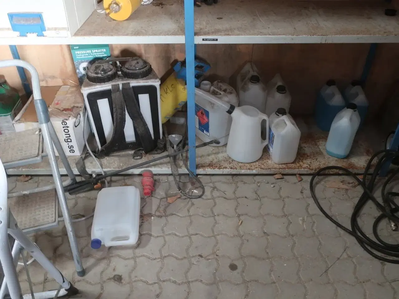 Billede 6 - Pallereol med indhold