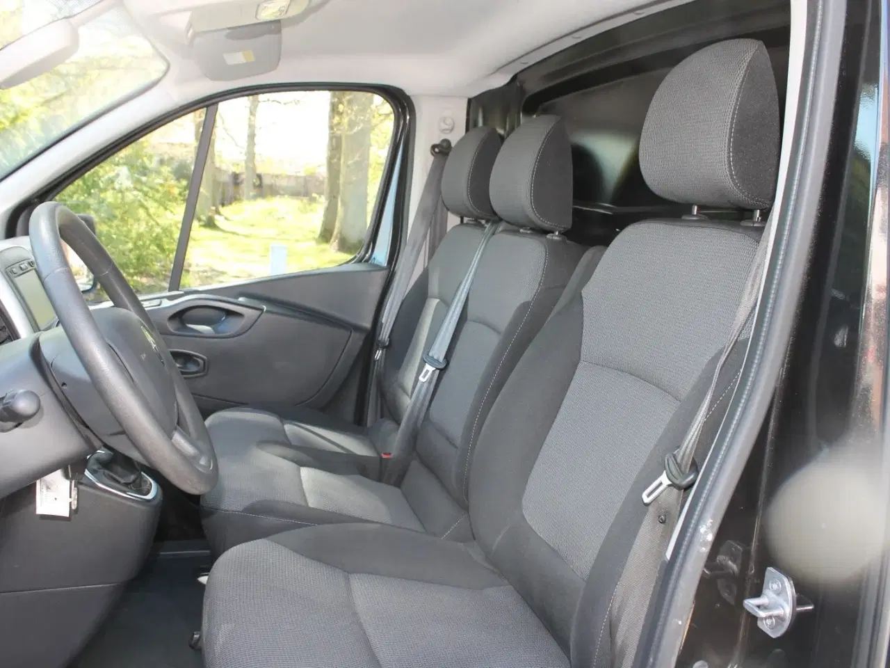 Billede 4 - Renault Trafic T29 2,0 dCi 145 L2H1 EDC