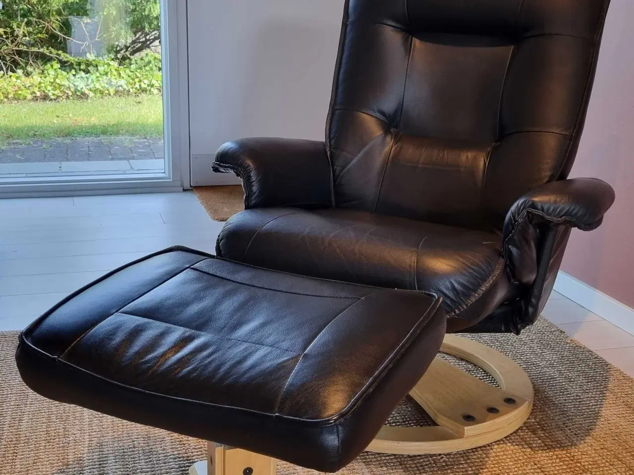 Billede 2 - Flot lænestol i ægte læder