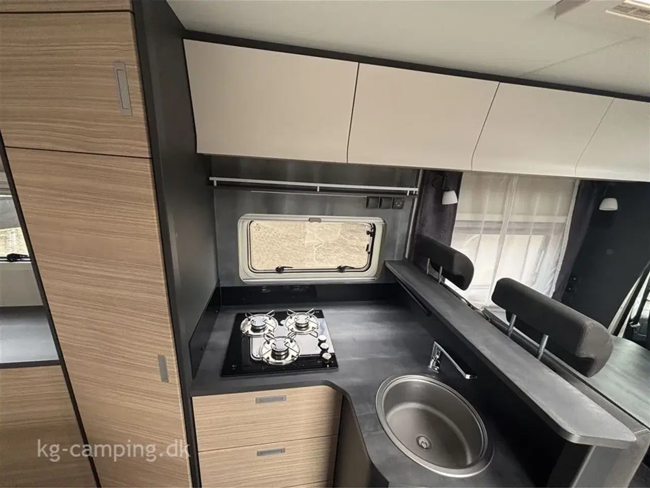 Billede 13 - 2022 - Hobby Optima De Luxe T70 F aut.   Veludstyret autocamper med masser af ekstraudstyr