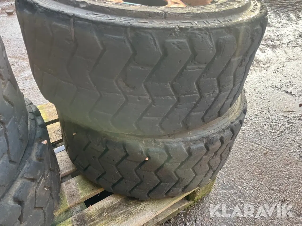 Billede 9 - Massiv dæk med fælg Bobcat 754