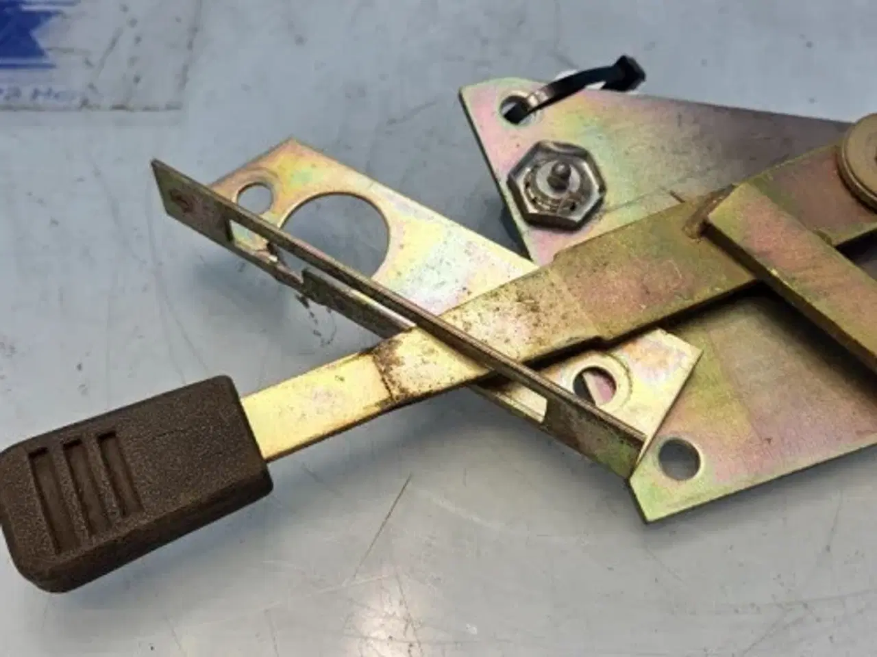 Billede 8 - Massey Ferguson 3090 Lever Lås 3581466M93