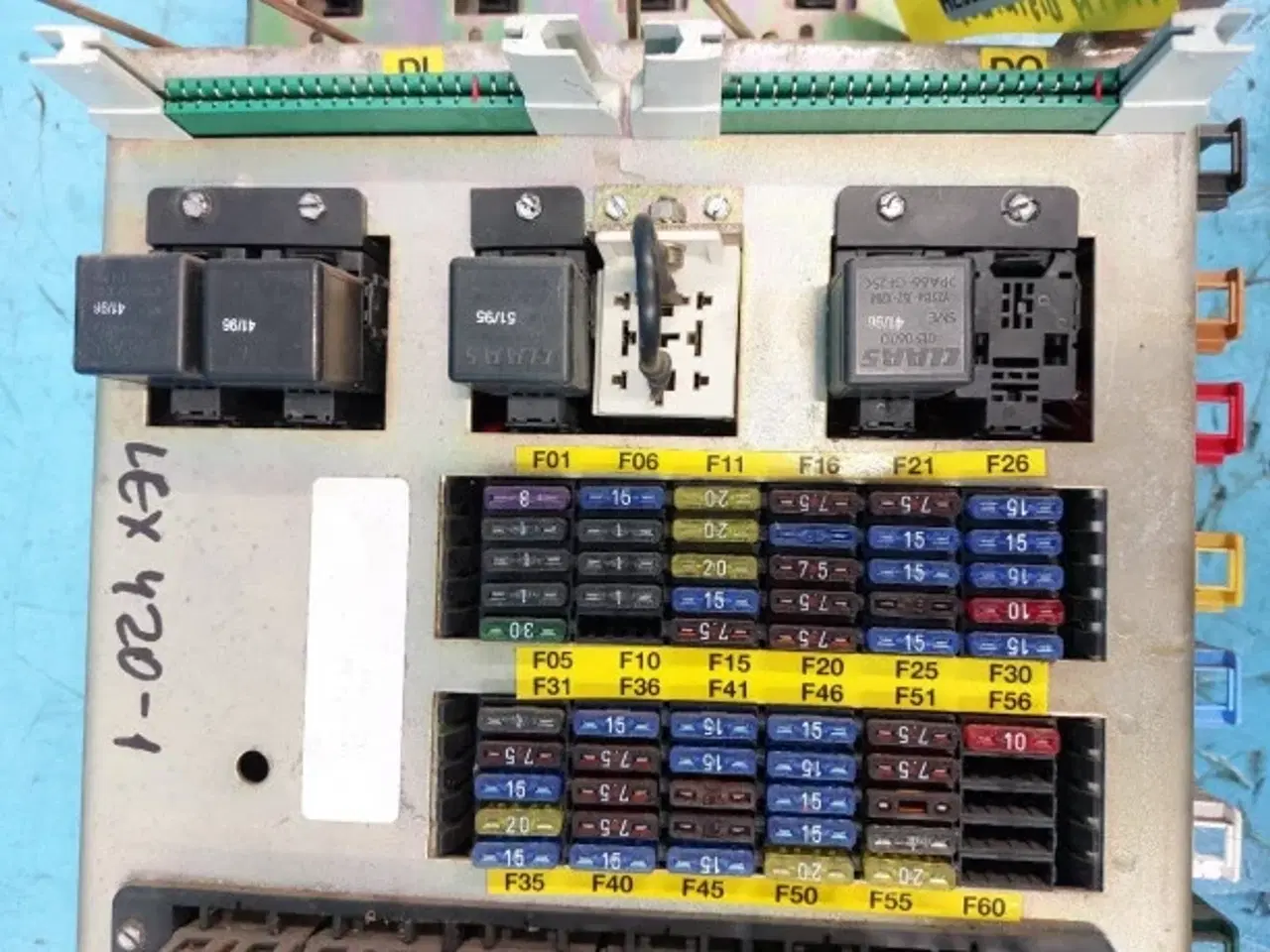 Billede 3 - Lexion 420 Main Distr.Box 0000135144