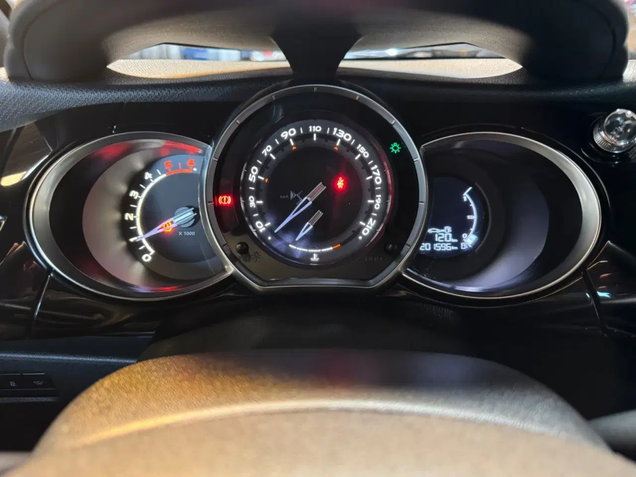 Billede 8 - DS DS 3 1,6 BlueHDi 100 Style