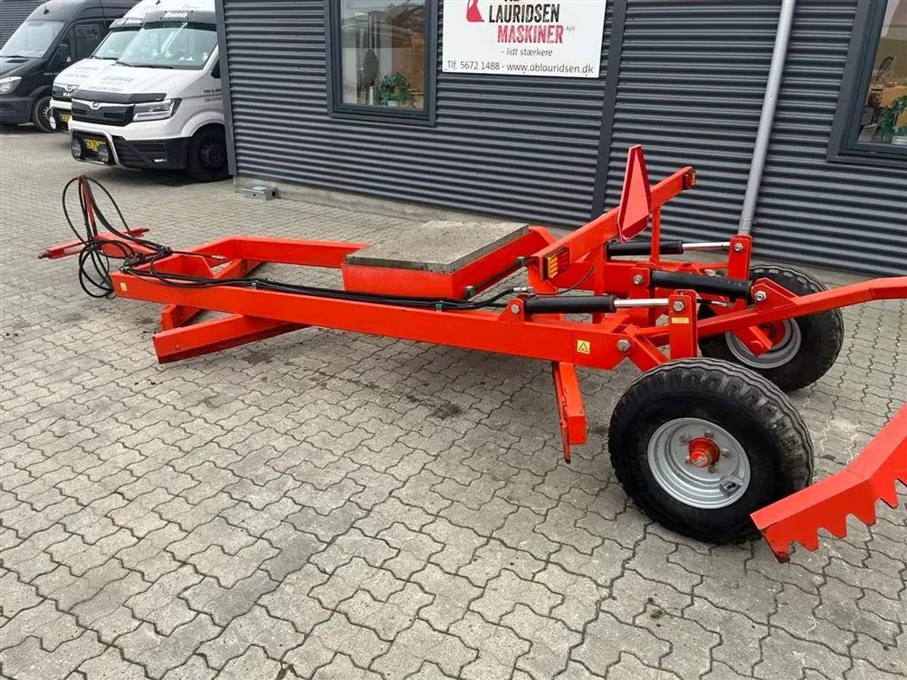 Billede 2 - - - - Kraftig vejhøvl til traktor