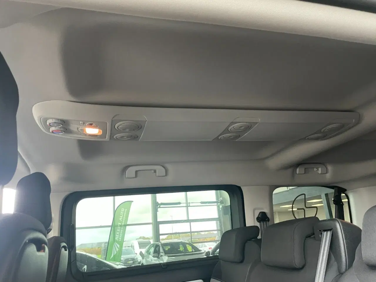 Billede 10 - Citroën ë-SpaceTourer 75 L2 Feel