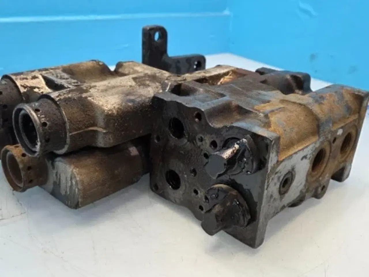 Billede 15 - Ford 8340 Styreventil 81864873