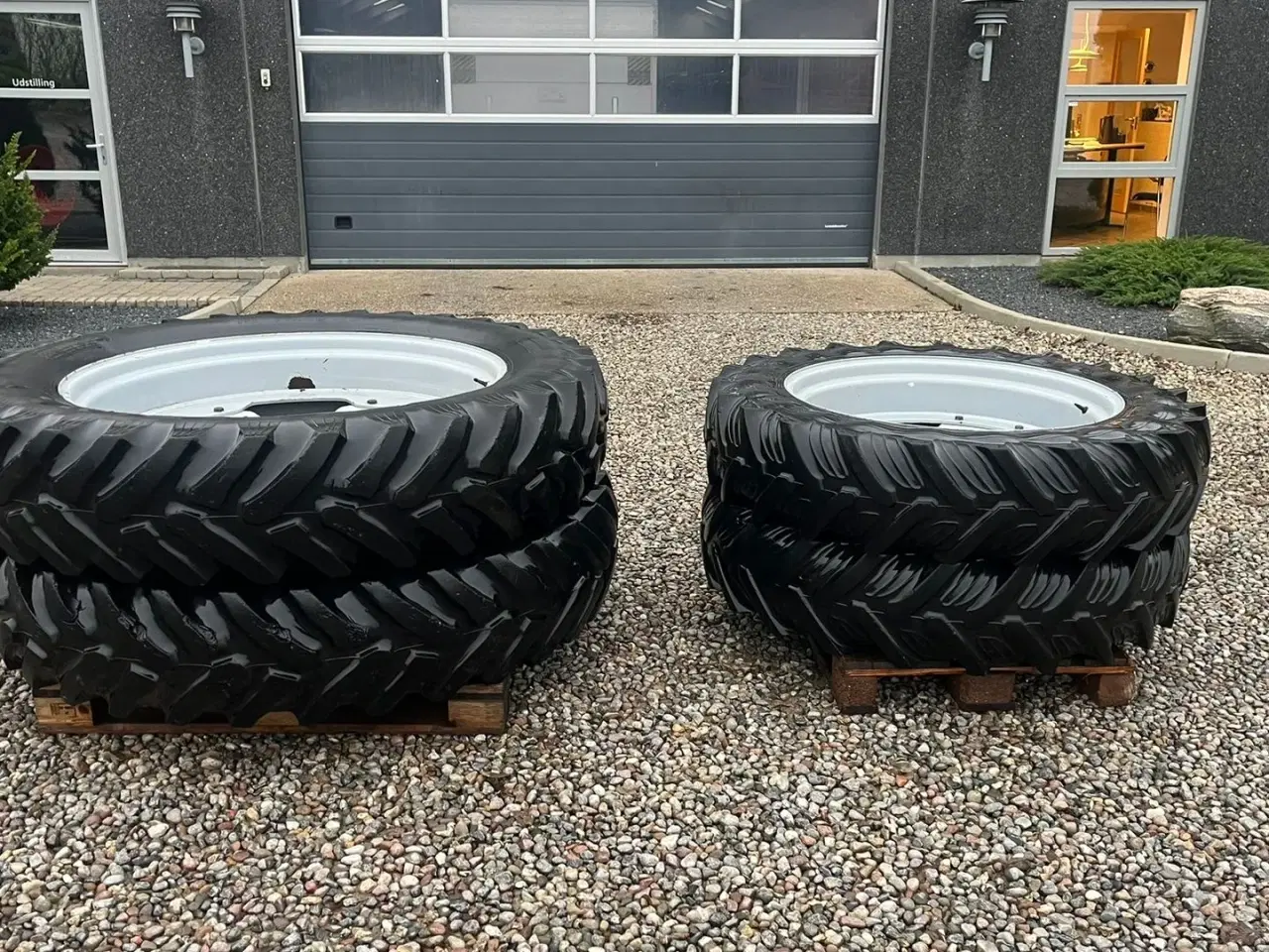 Billede 12 - NDI 14.9R46 og 12,4R36 Komplet sæt