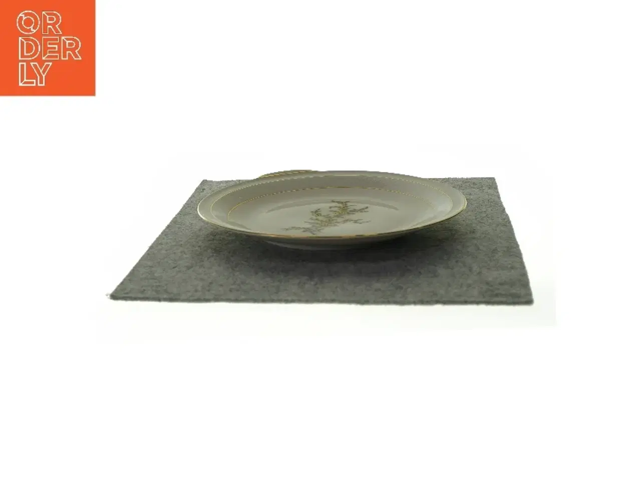 Billede 3 - Fad med print fra Ukendt (str. Ø:29cm)