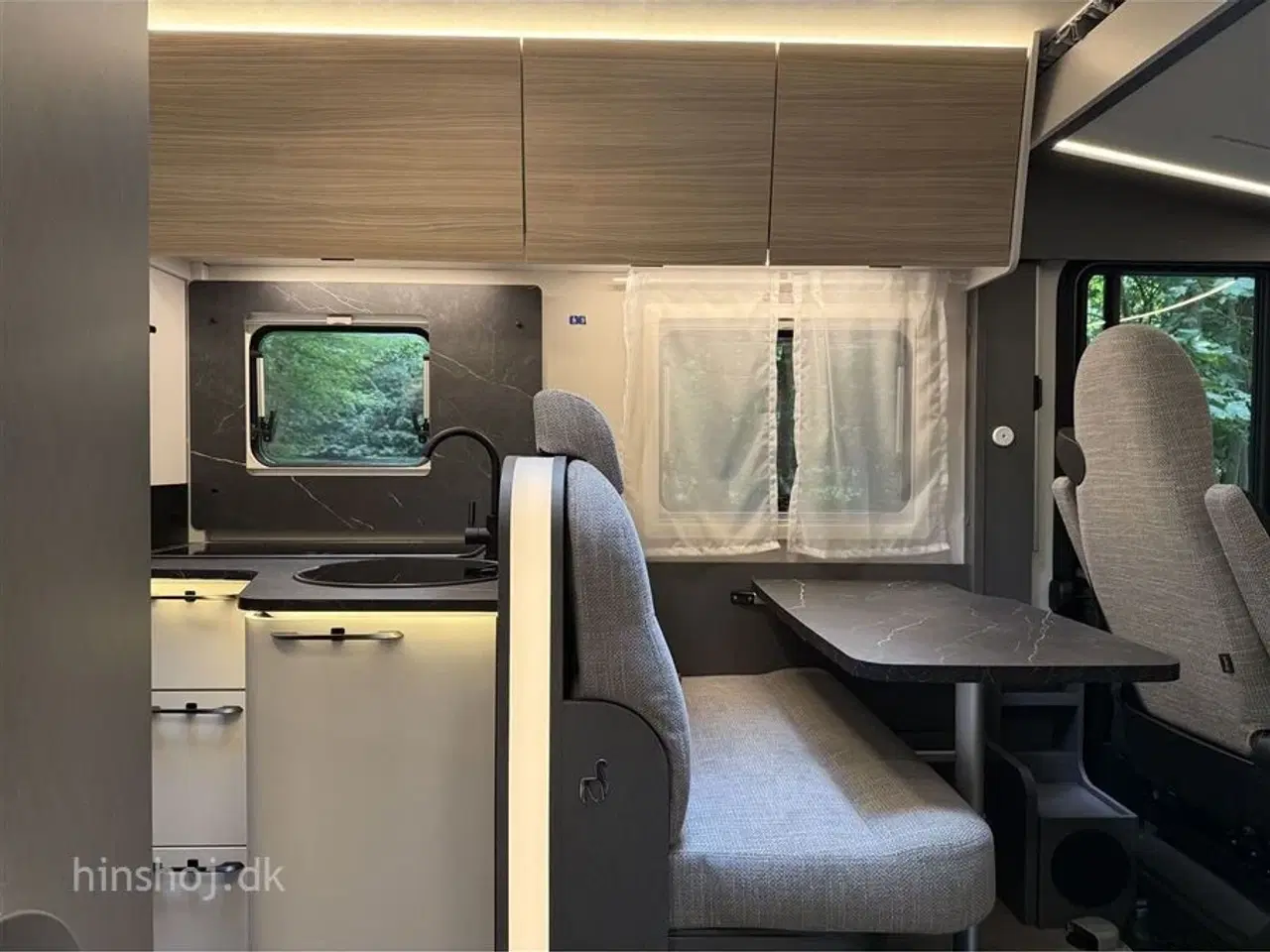 Billede 10 - 2026 - Etrusco I 6900 SB Aut.   Etrusco by Hymer er Italiensk Elegance og Komfort fra Hinshøj Caravan