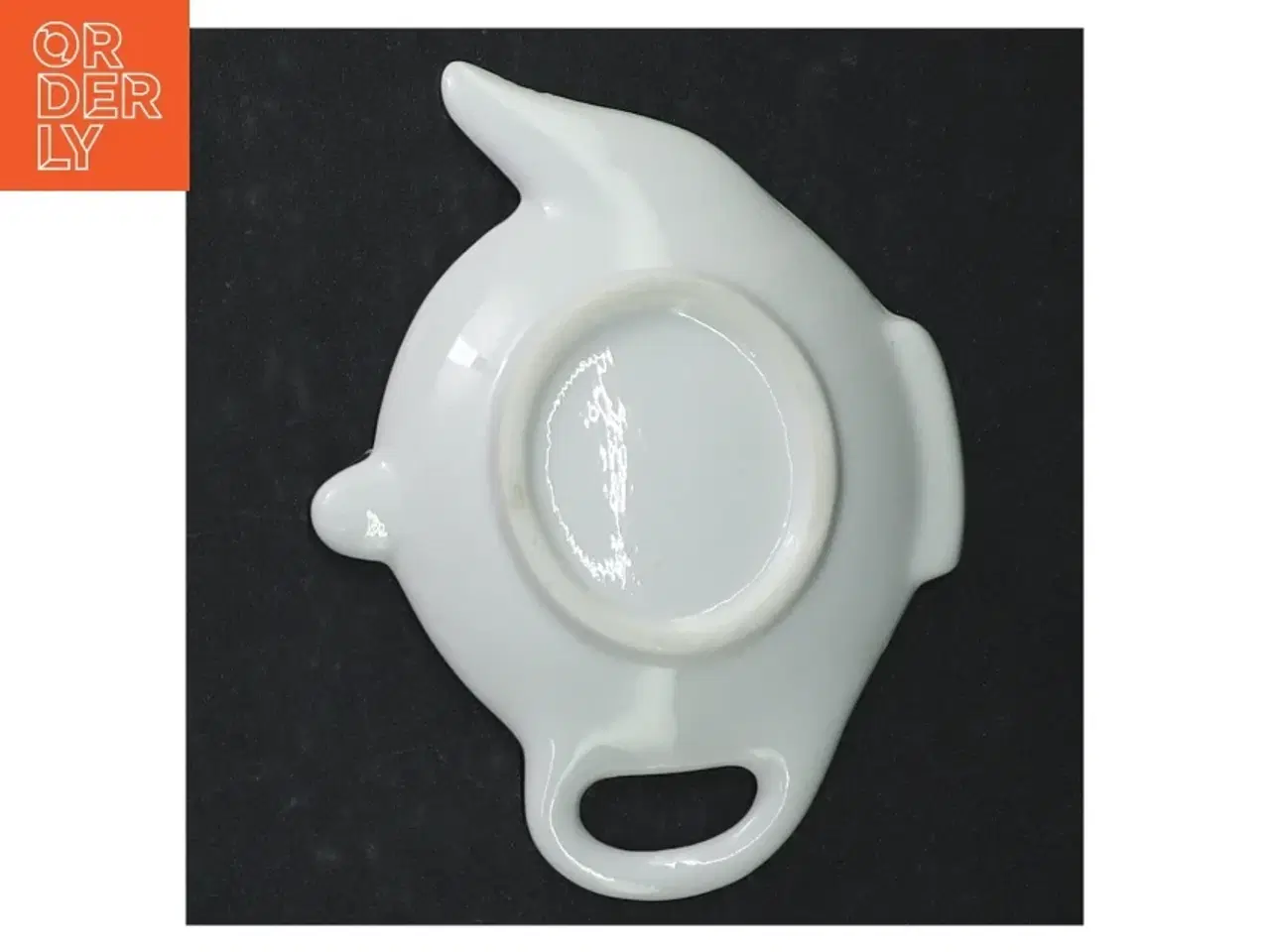 Billede 3 - Hvid porcelænsfad i tekandeform (str. 12 x 9 cm)
