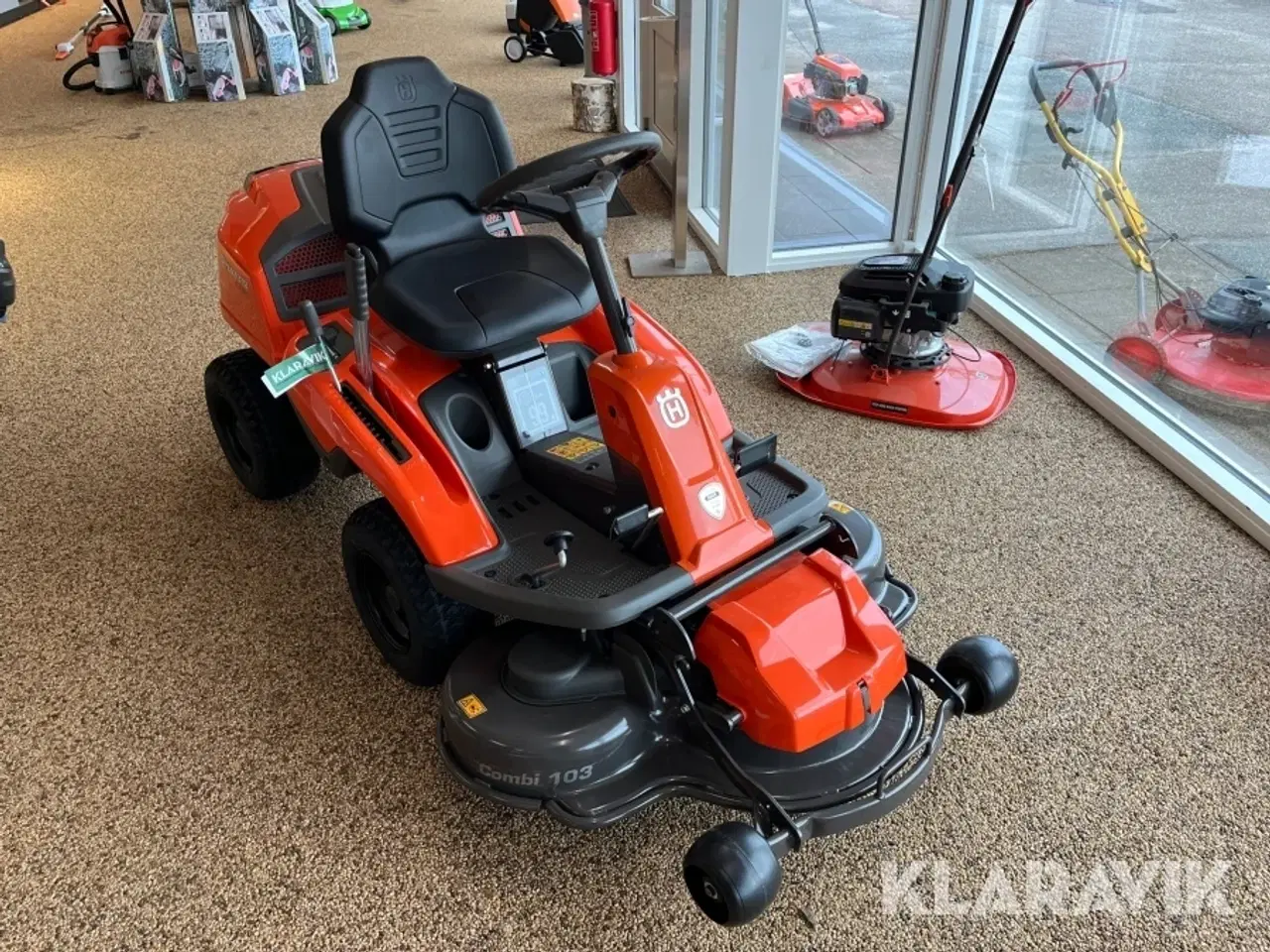 Billede 2 - Græsslåmaskine Husqvarna R124TC