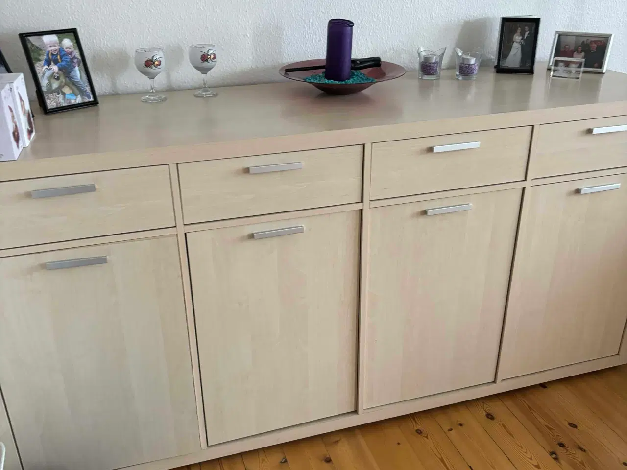 Billede 1 - Lys skænk