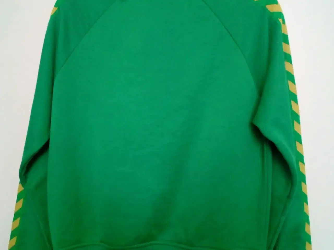Billede 2 - Flot grøn hummel trøje