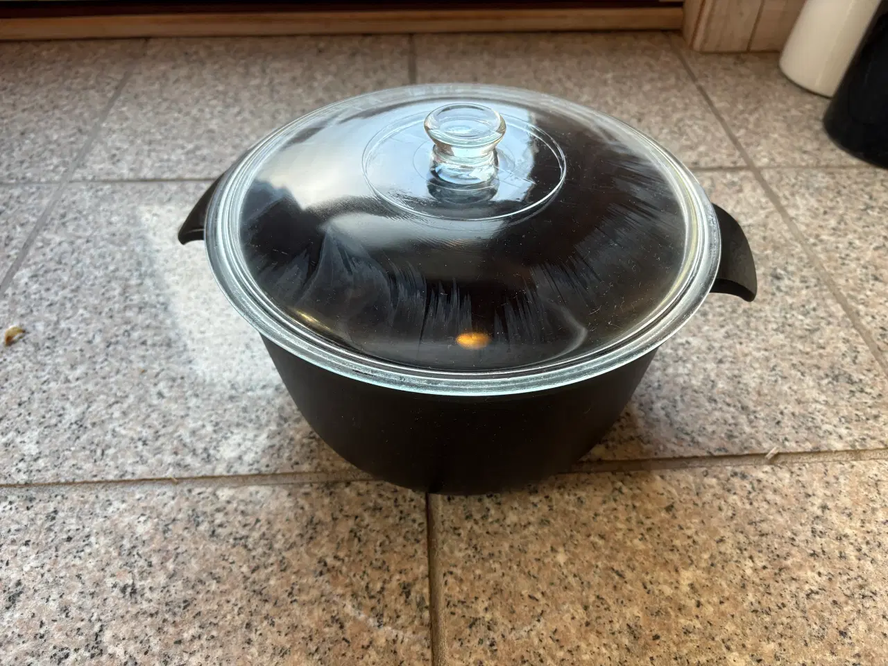 Billede 4 - Fin sort 4,8 l COPCO støbejernsgryde m. Låg