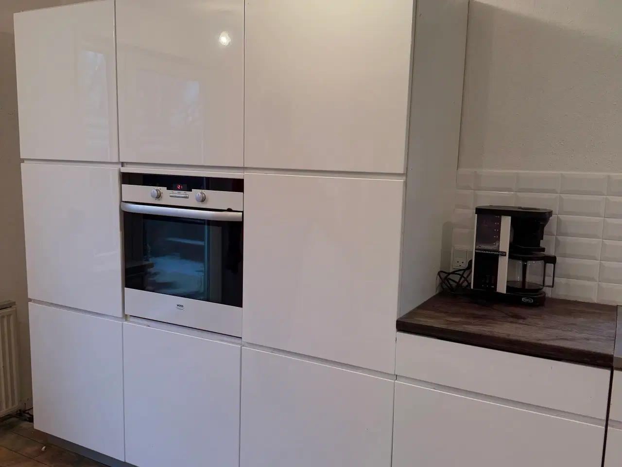 Billede 8 - Hus med stort værksted og garager.